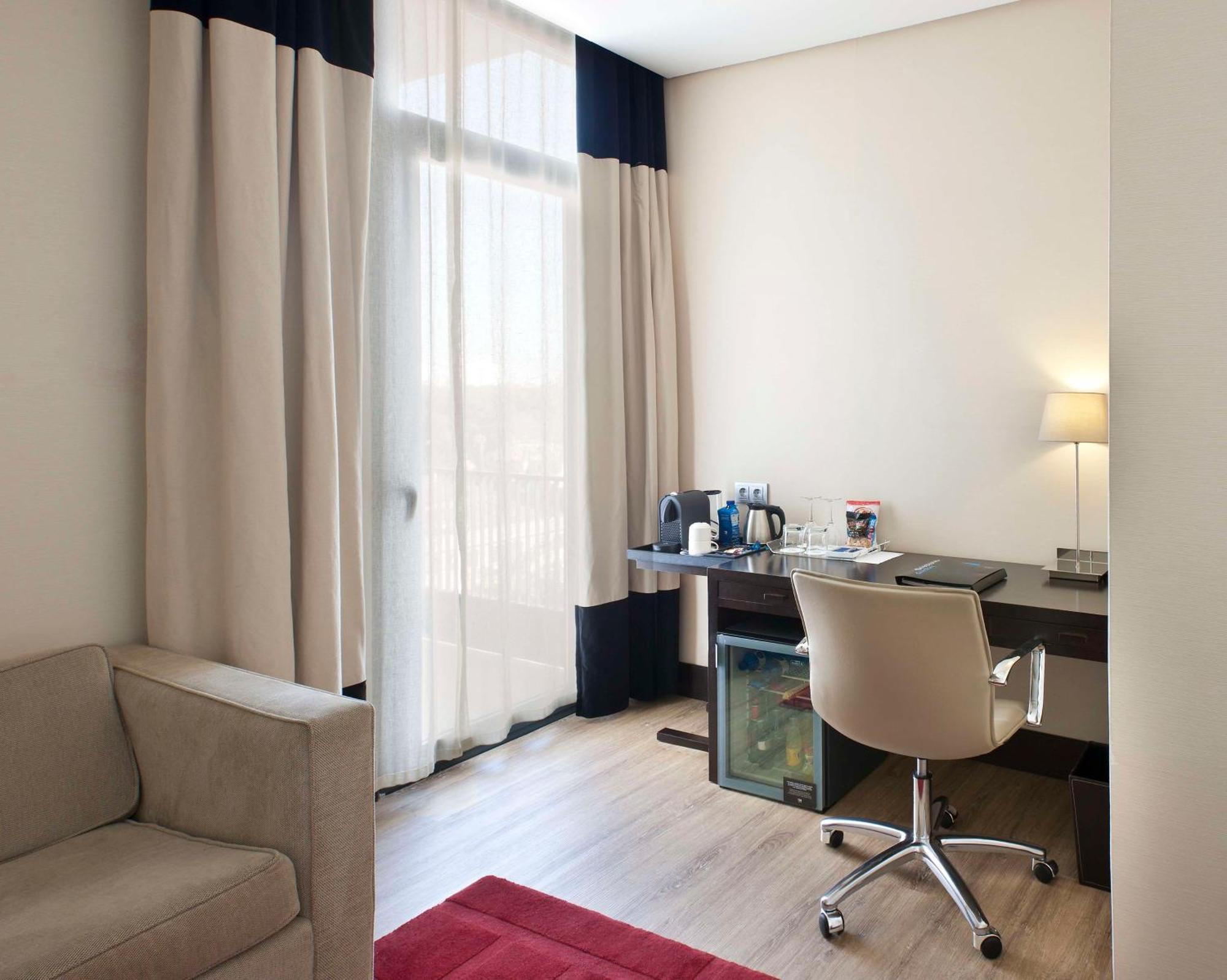 Hotel Nh Avenida Jerez Jerez de la Frontera Zewnętrze zdjęcie